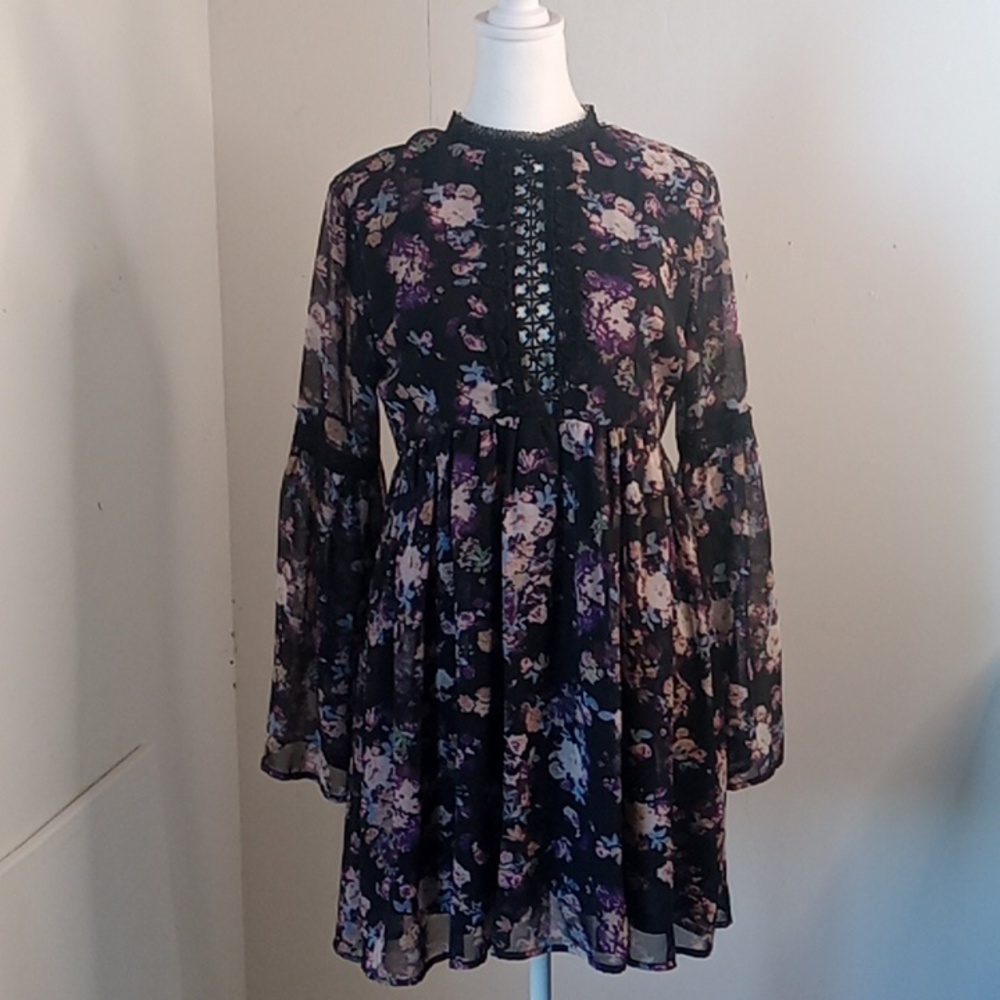 California moonrise floral belled sleeve dress
